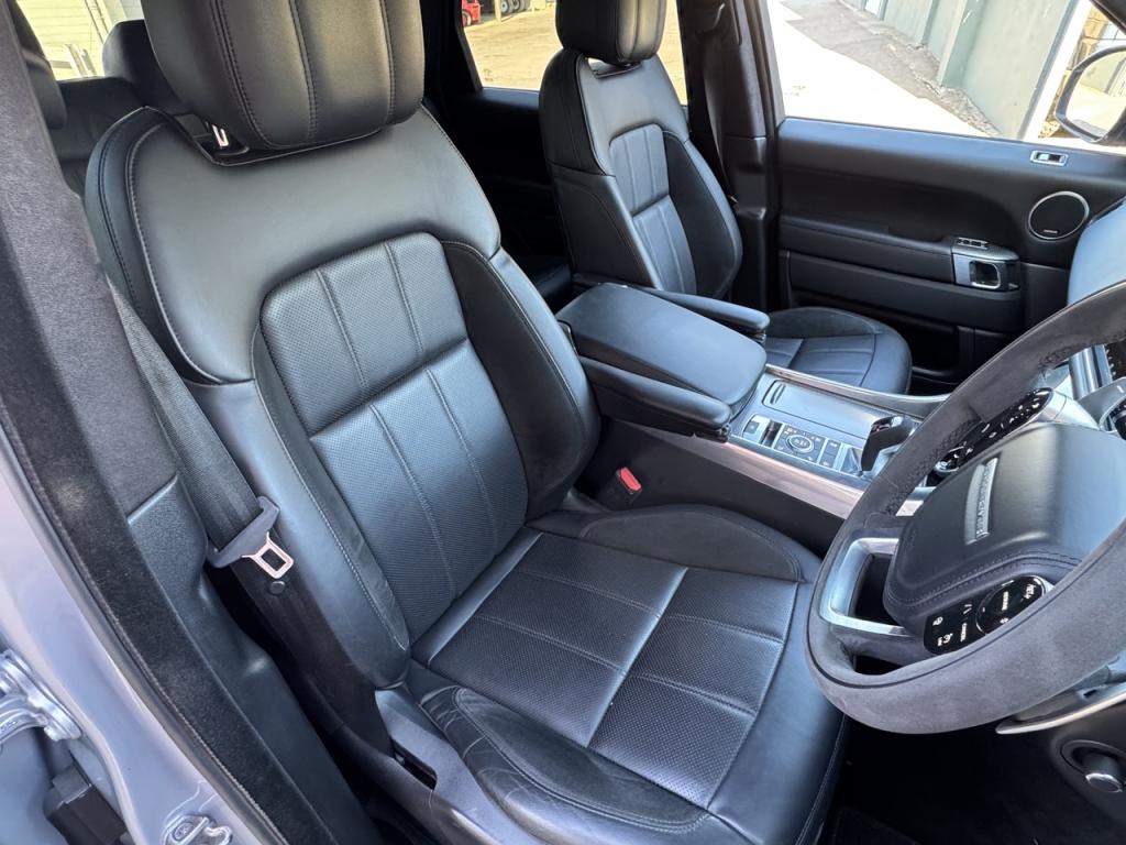 Range Rover Sport HST D350