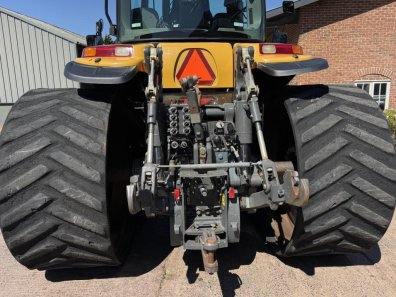 CAT 765B Challenger