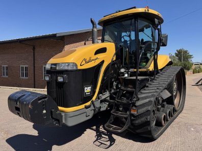 CAT 765B Challenger
