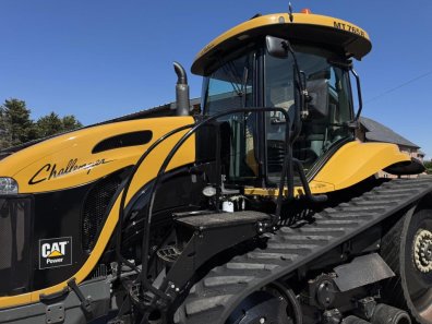 CAT 765B Challenger