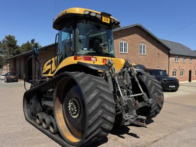 CAT 765B Challenger