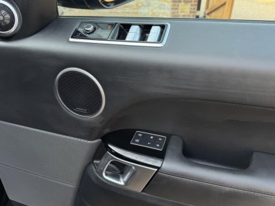 Range Rover Sport HSE D300
