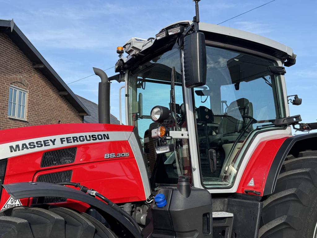 Massey Ferguson 8S.305