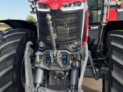Massey Ferguson 8S.305