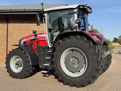 Massey Ferguson 8S.305