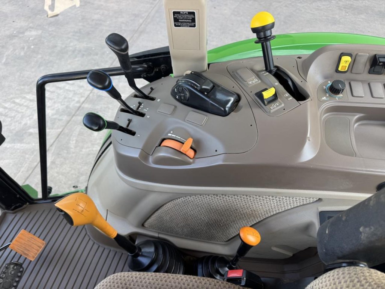 John Deere 5075 M
