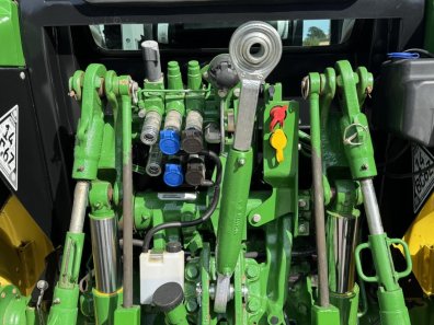 John Deere 5075 M