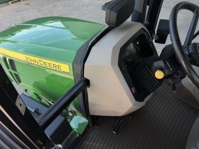 John Deere 5075 M