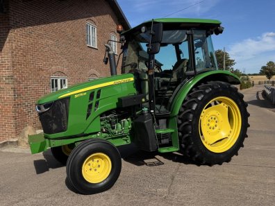John Deere 5075 M