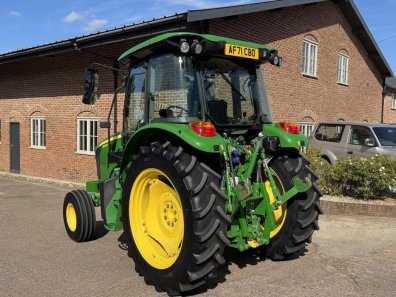 John Deere 5075 M