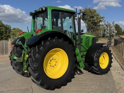 John Deere 6920S