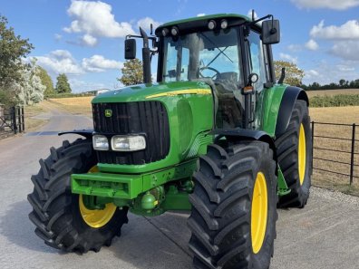John Deere 6920S