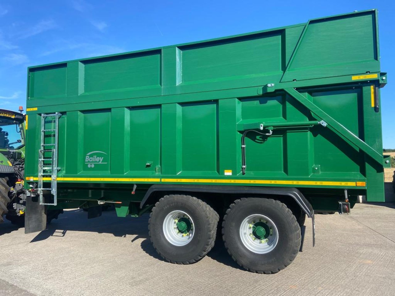 Bailey 16 ton TB silage trailer