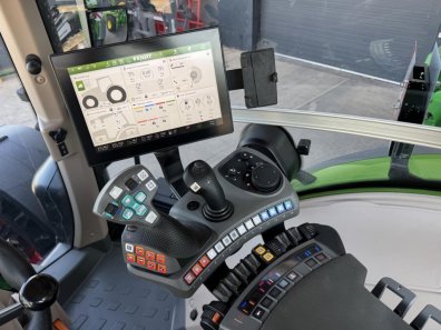 Fendt 832 Profi-Plus