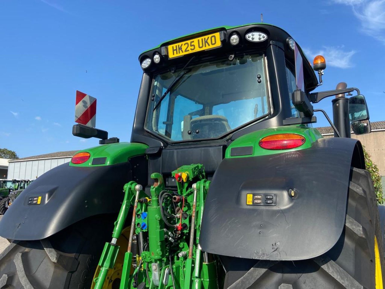 John Deere 6M 240
