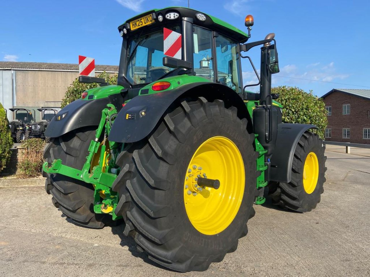 John Deere 6M 240