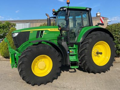 John Deere 6M 240