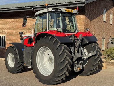 Massey Ferguson 7S.210 Exclusive