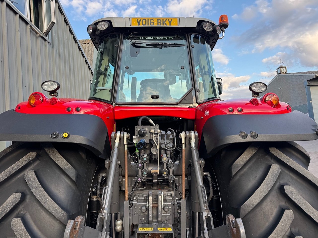 Massey Ferguson 7726 Efficient