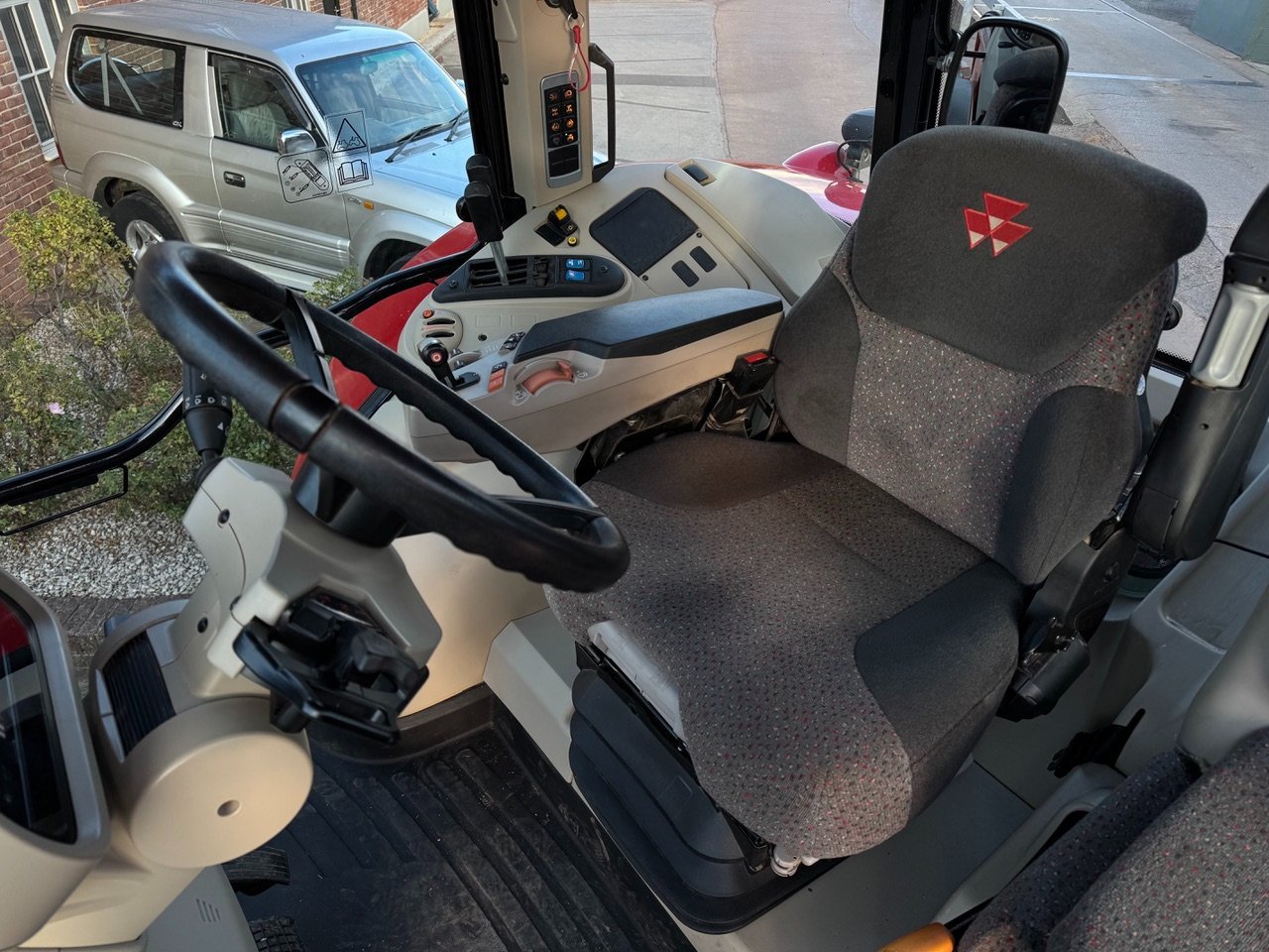 Massey Ferguson 7726 Efficient