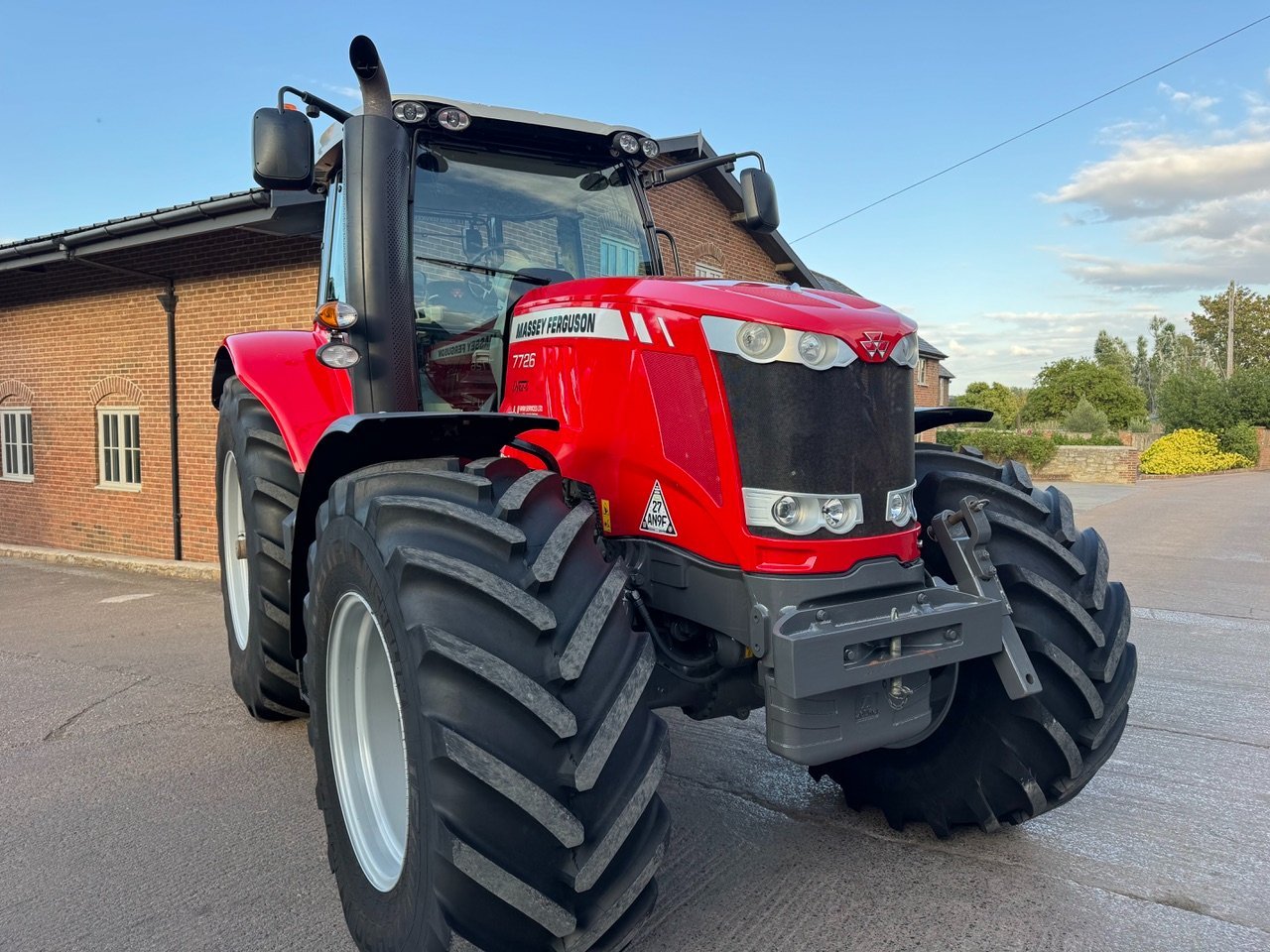 Massey Ferguson 7726 Efficient