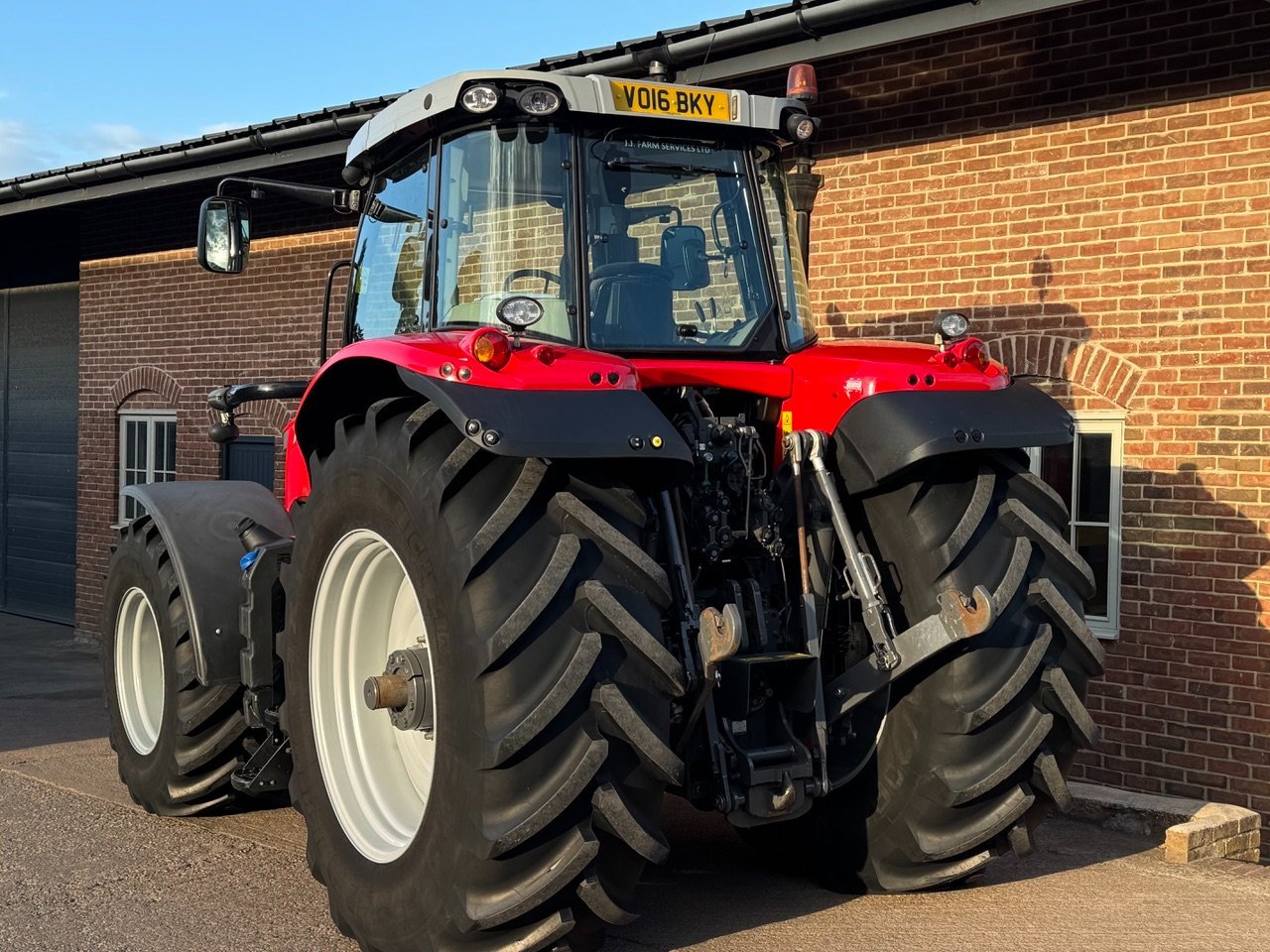 Massey Ferguson 7726 Efficient