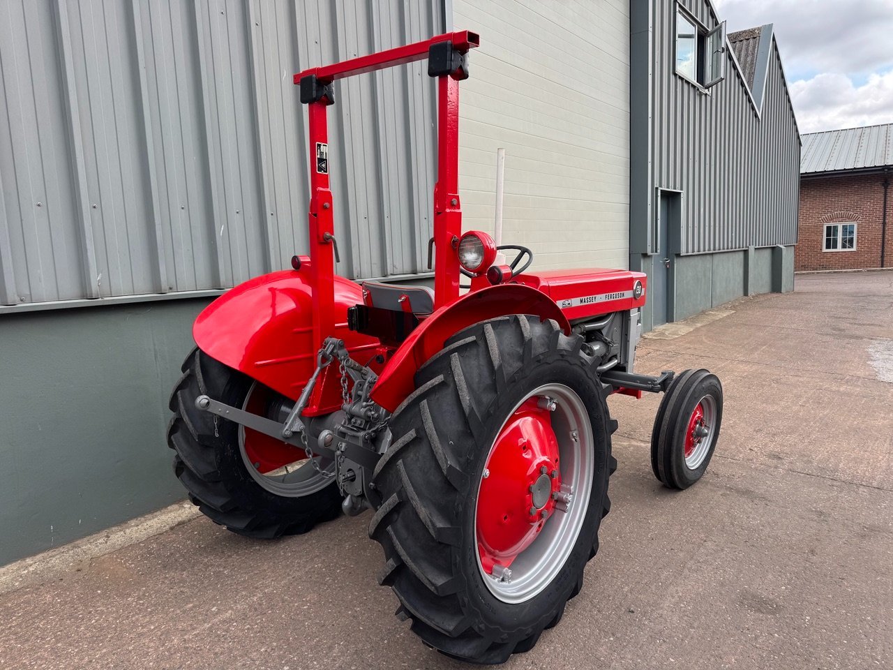 Massey Ferguson 130