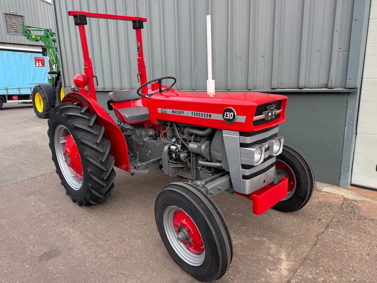 Massey Ferguson 130