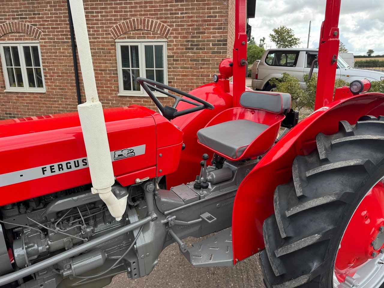Massey Ferguson 130