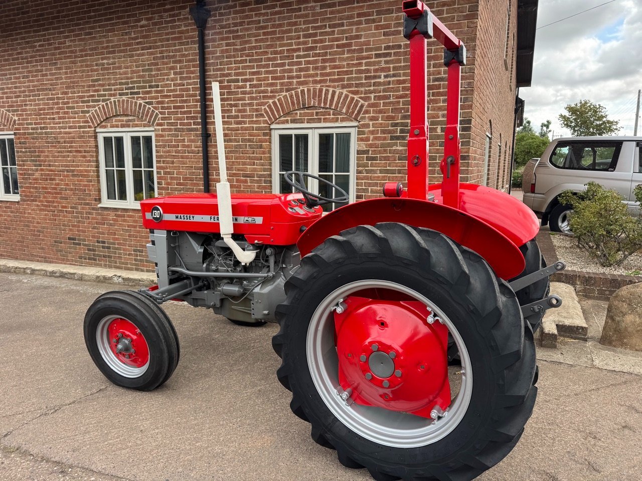 Massey Ferguson 130