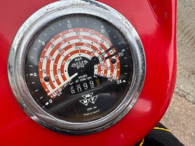 Massey Ferguson 130