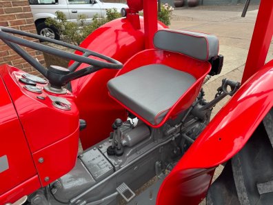 Massey Ferguson 130