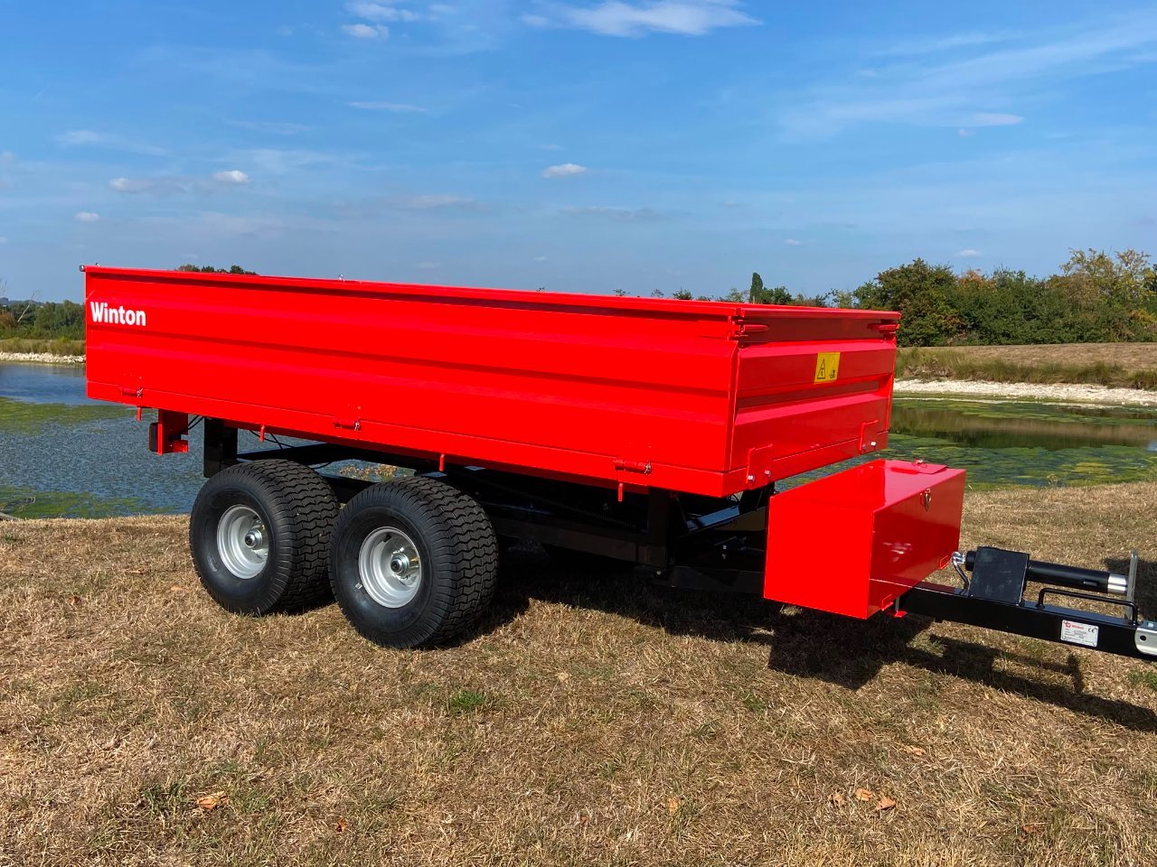 Winton 2 ton tipping trailer