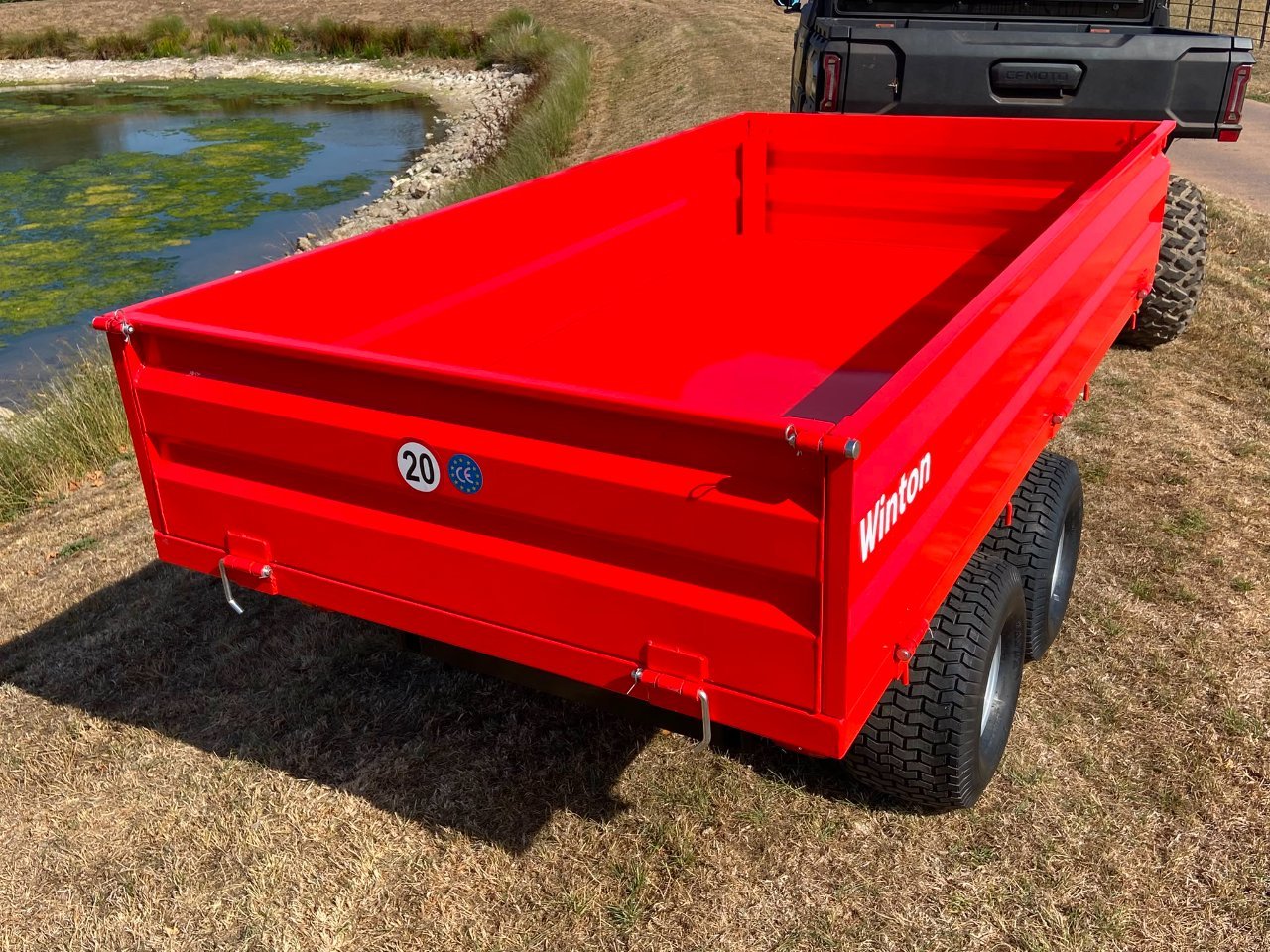 Winton 2 ton tipping trailer