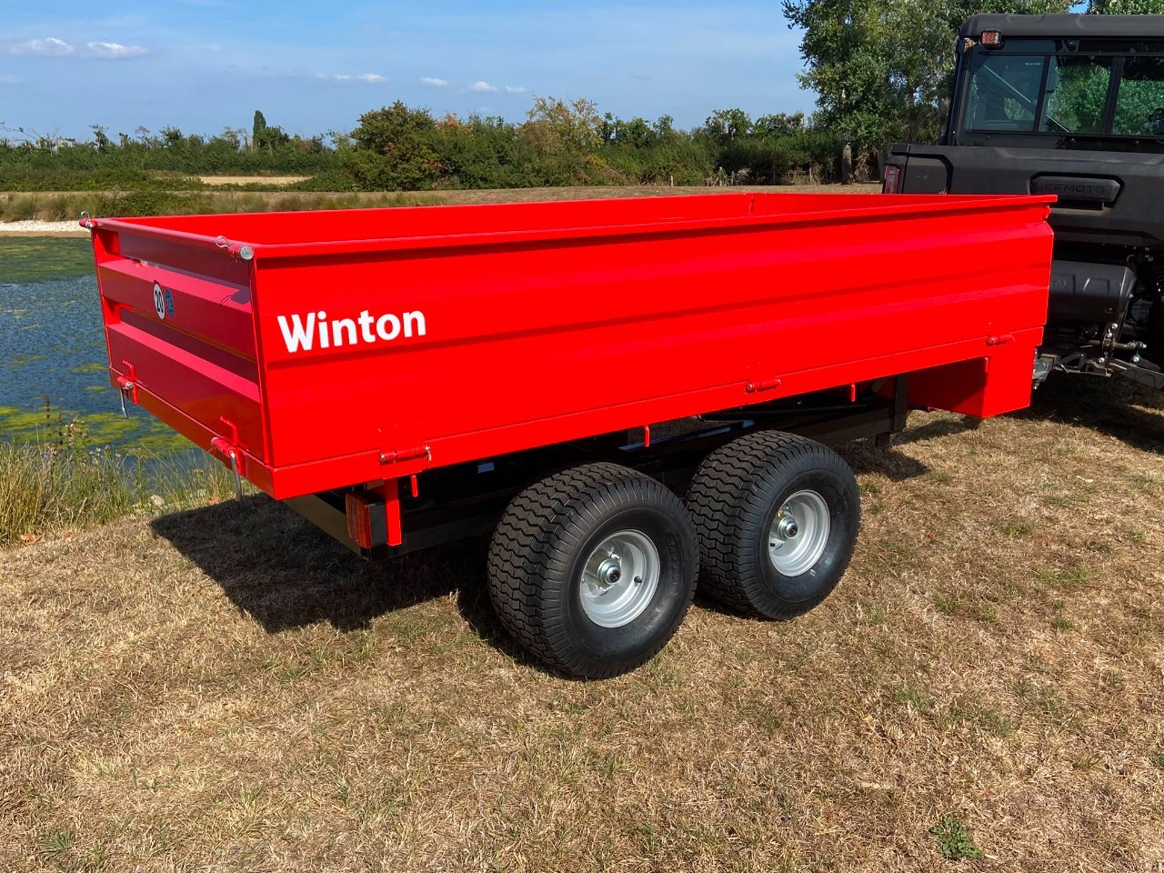 Winton 2 ton tipping trailer