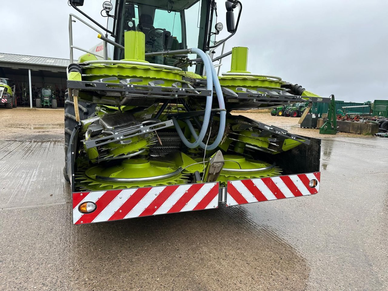 Claas Orbis 750 10 row maize header