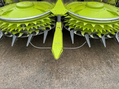 Claas Orbis 750 10 row maize header