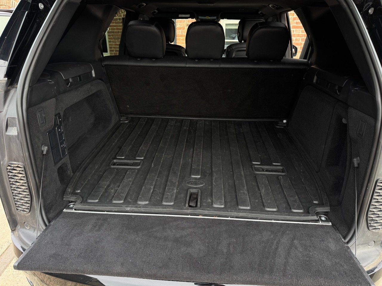Land Rover Discovery HSE R-Dynamic Commercial D300