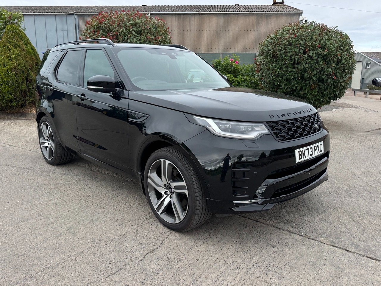 Land Rover Discovery HSE R-Dynamic Commercial D300