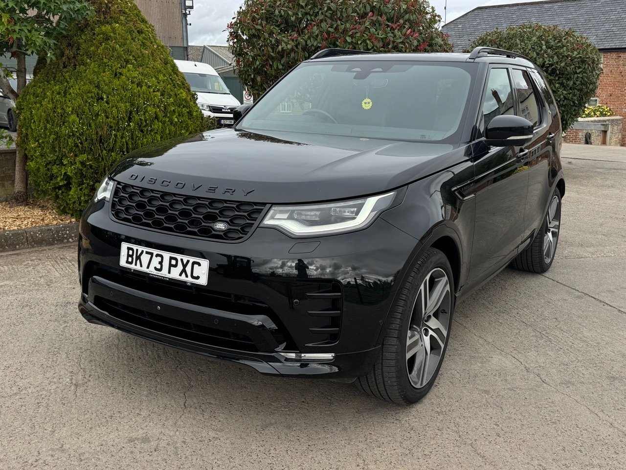 Land Rover Discovery HSE R-Dynamic Commercial D300