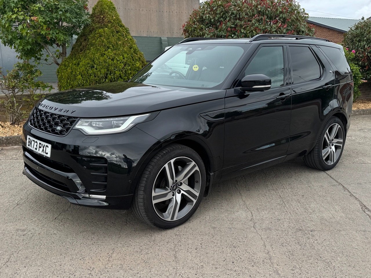 Land Rover Discovery HSE R-Dynamic Commercial D300