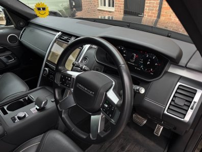Land Rover Discovery HSE R-Dynamic Commercial D300