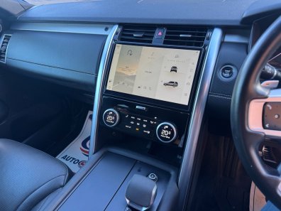 Land Rover Discovery SE R-Dynamic commercial D300