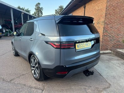 Land Rover Discovery SE R-Dynamic commercial D300