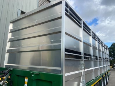 Bailey 20 ton flat deck loader livestock trailer