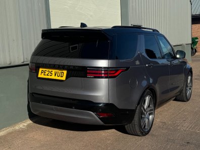 Land Rover Discovery HSE R-Dynamic Commercial D350