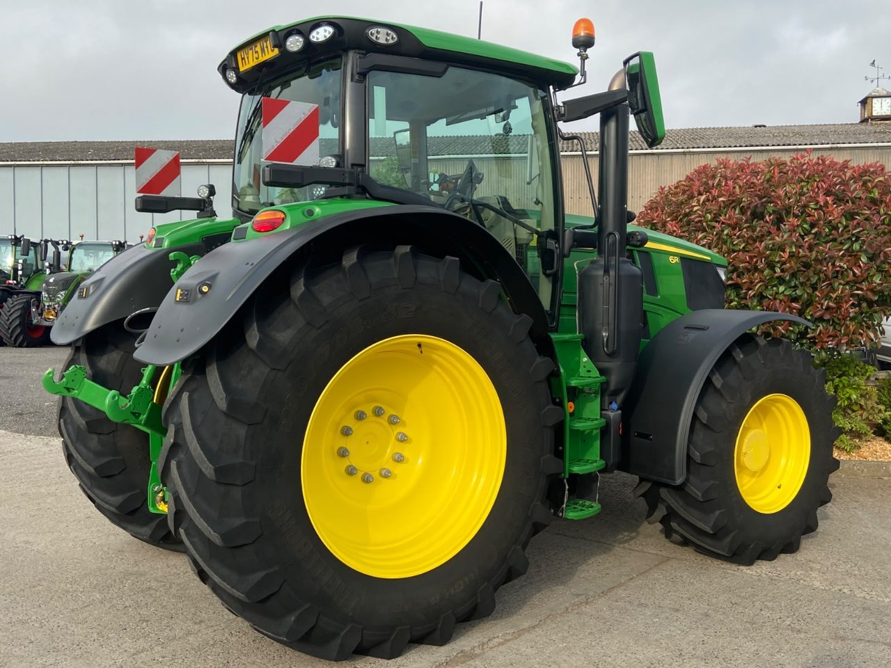 John Deere 6R 215