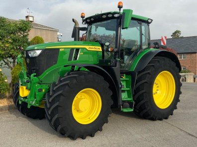 John Deere 6R 215
