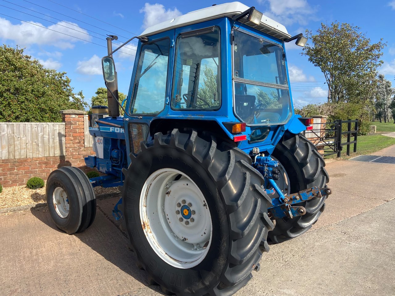 Ford 7610