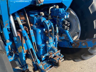 Ford 7610